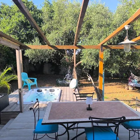 Maison Avec Jacuzzi Hébergement de vacances *