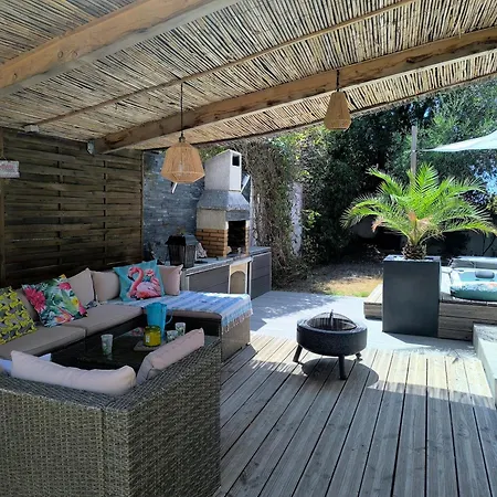 Agreable Avec Jacuzzi Vinassan