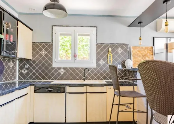 Vakantiehuis Agreable Maison Avec Jacuzzi Vinassan